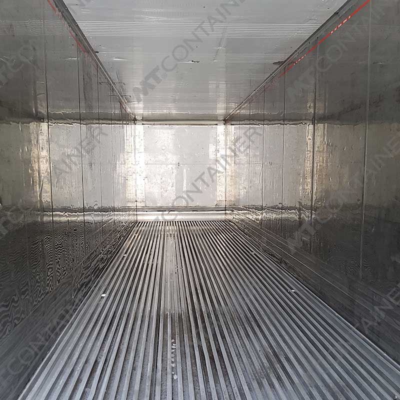 Weißer 40 Fuß High Cube Kühlcontainer NARU 581588 0, Blick von innen