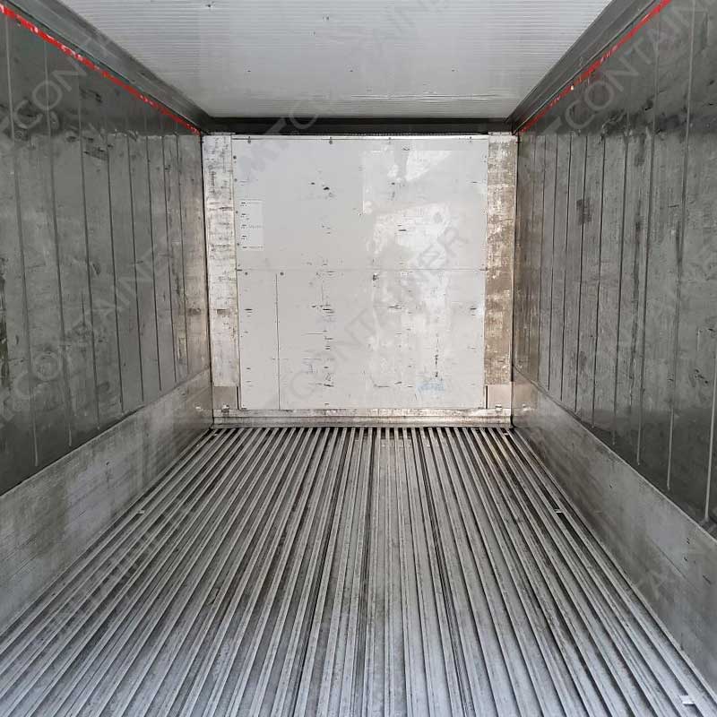 Weißer 40 Fuß High Cube Kühlcontainer NARU 371039-2, Blick von innen