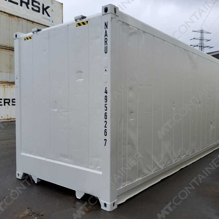 Weißer 40 Fuß High Cube Isoliercontainer NARU 495626 7, Vorderansicht von außen rechts