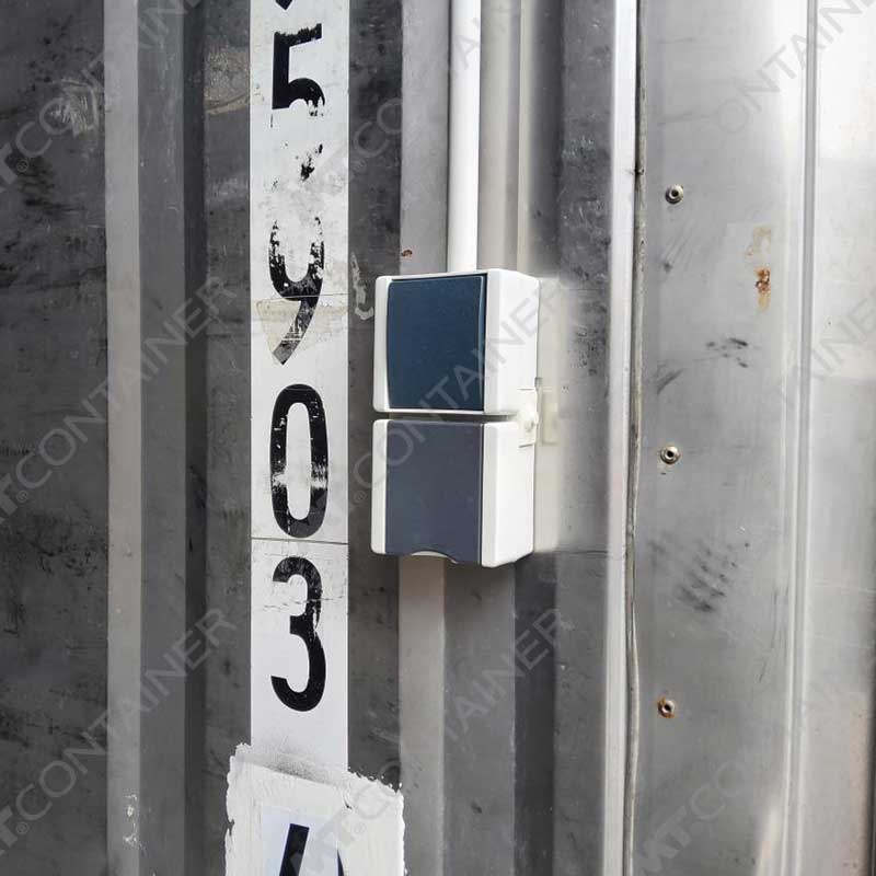 Weißer 40 Fuß High Cube Kühlcontainer NARU 495903 4, Lichtschalter und Steckdose