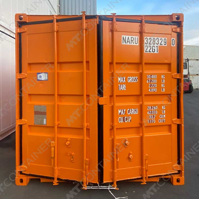 Orangener 20 Fuß Lagercontainer NARU 328329 0, Blick auf die Tür