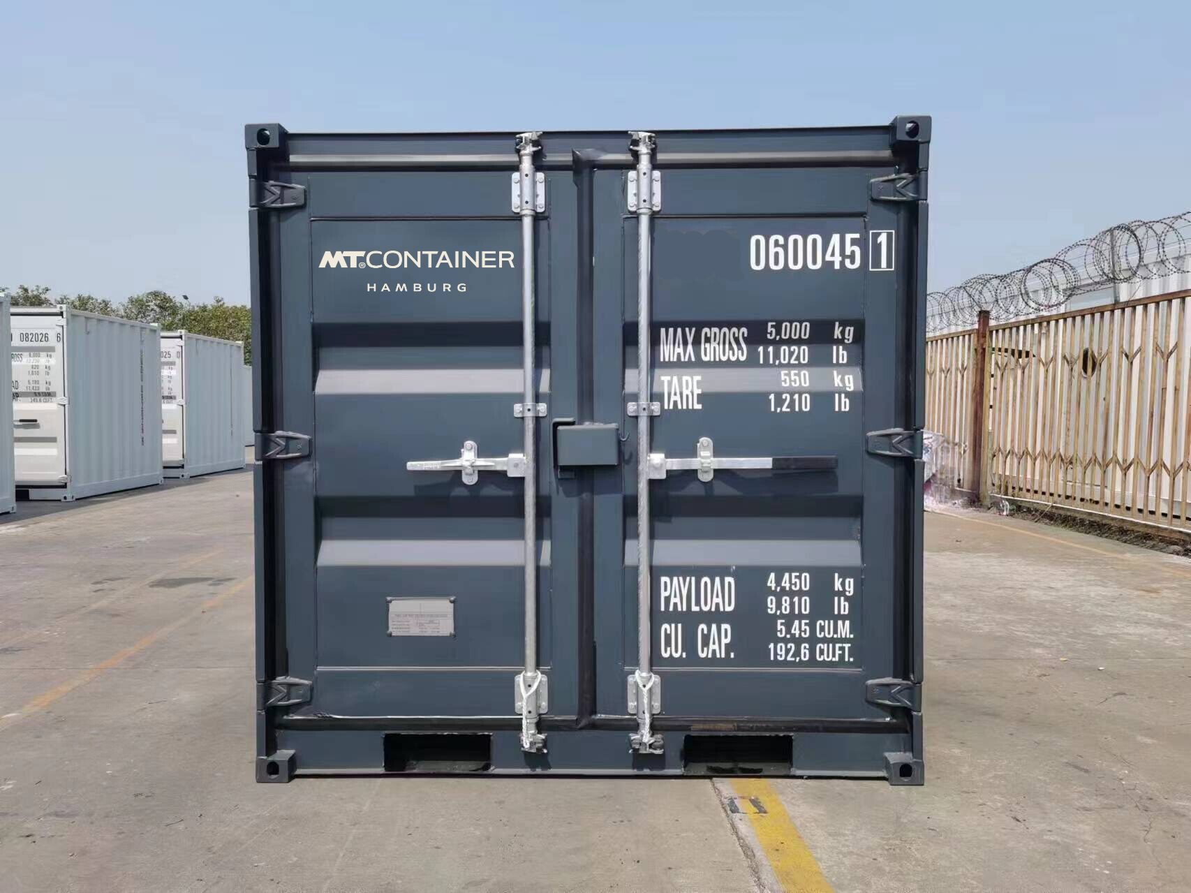 6 Fuß Seecontainer in grau mit Doppeltür und CSC Plakette