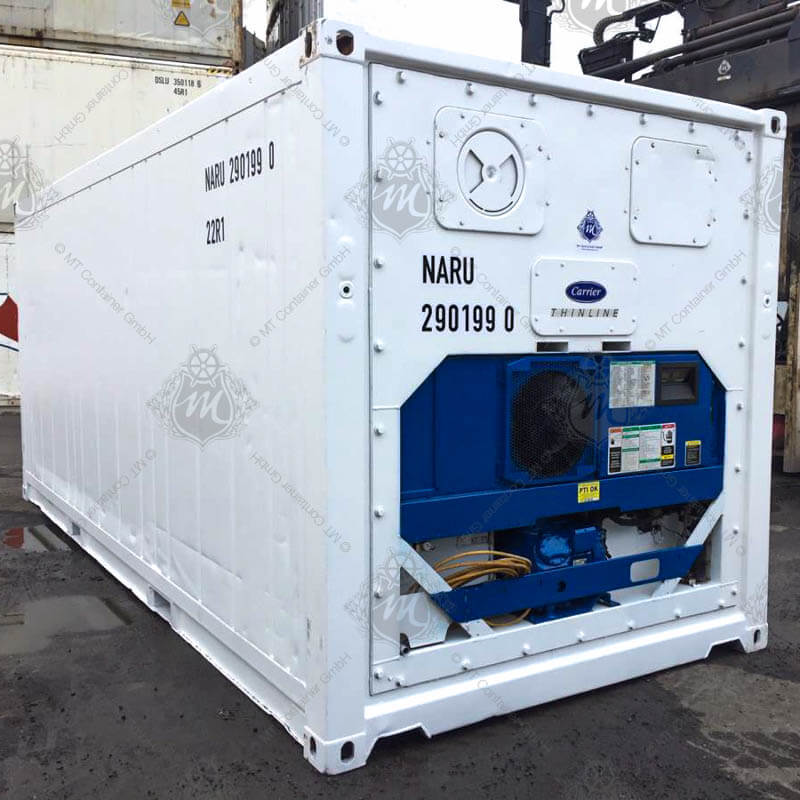 Weißer 20 Fuß Kühlcontainer mit der Aufschrift "NARU 290199-0"; vorn ein blauer Kühleinheit.