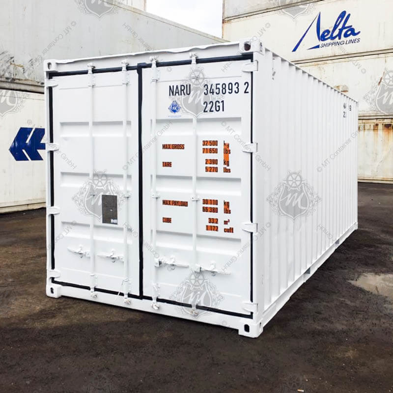Weißer 20-Fuß-Seecontainer mit der Kennzeichnung "NARU 345893-2".