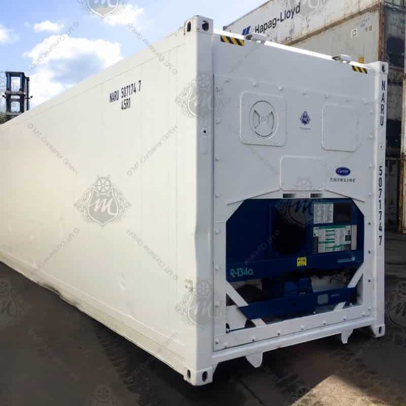 Ein weißer 40 Fuss High Cube Kühlcontainer, beschriftet mit NARU 507174-7, steht in Szene. Das technische Gerät hinten ist blau markiert.