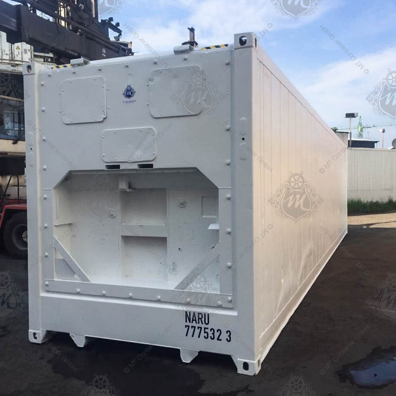 Weißer 40 Fuß High Cube Isoliercontainer mit der Aufschrift "NARU 777532-3", rechteckige Form mit verstärkten Ecken, stabiles Metallgehäuse und quadratische Wartungsöffnungen.