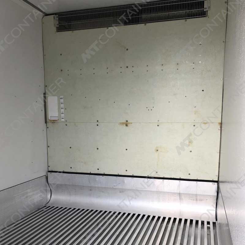 Weißer 10 Fuß High Cube Kühlcontainer NARU 337614 0, Blick von innen